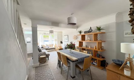 4 Bed in Brixham 2