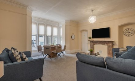 5 Bed in Windermere 4