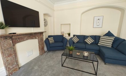 5 Bed in Windermere 4