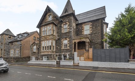 5 Bed in Windermere 0