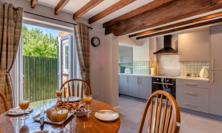 2 Bed in Melton Mowbray 3