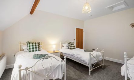 3 Bed in Marishes 7