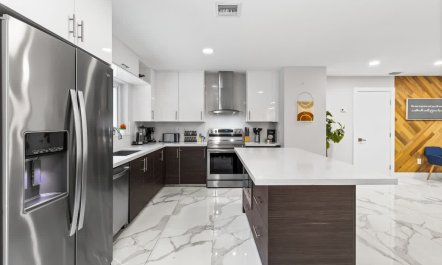 Pink over Aventura 7
