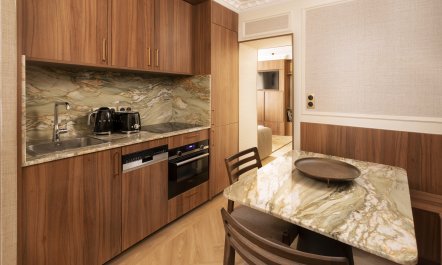 Louvre on Foot 5