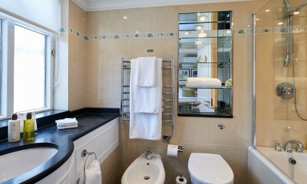 Knightsbridge Luxury 4