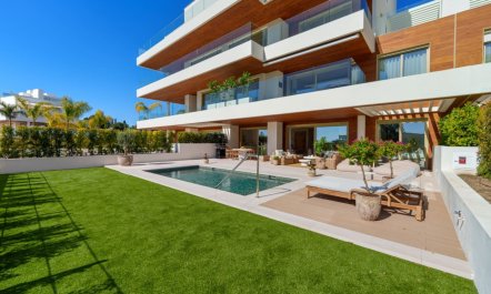 Golden Mile Float 4