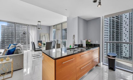 Brickell Key Rising 8