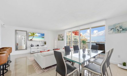 Brickell Above the Bay 4