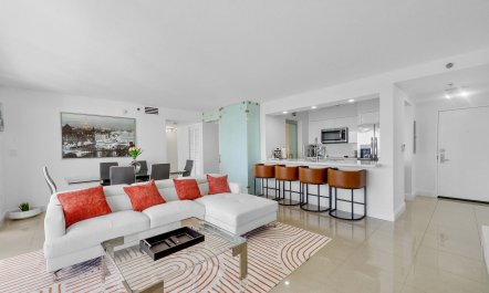 Brickell Above the Bay 2