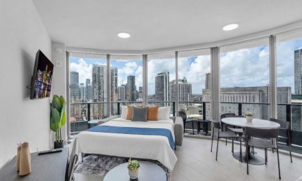 Miami Majestic 7