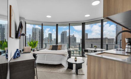 Miami Majestic 6
