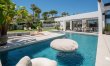 Sleek Paradise 0