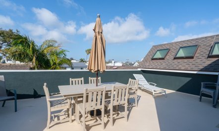 Balboa Skylight 1