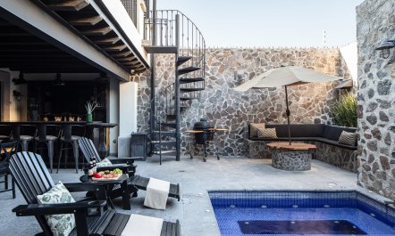 Jard&iacute;n & Stone