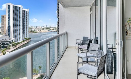 Brickell Key Reverie 1