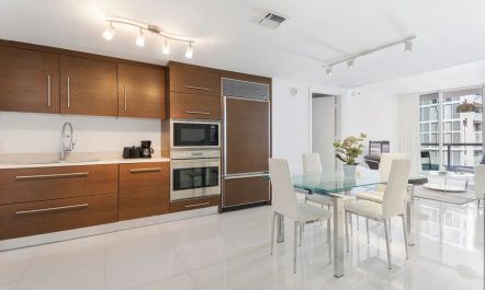 Brickell Outlook 4