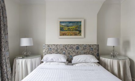 Knightsbridge Wonder 8