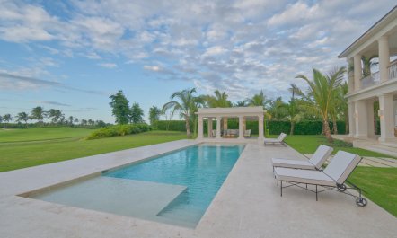 Iguana Cove Dreams 2