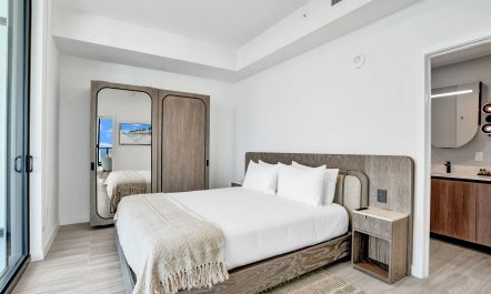 Wraparound Atlantic 8