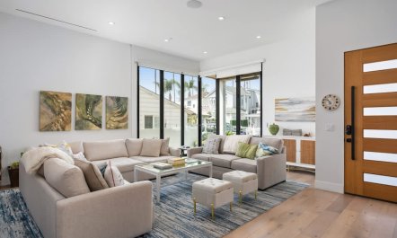 Oak & Island 1