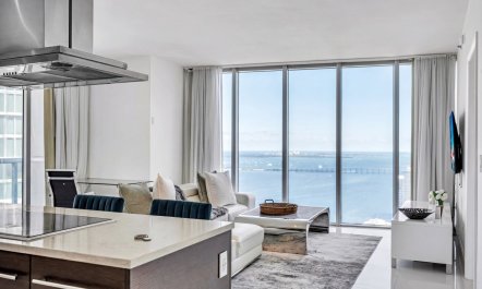 Brickell at Altitude 7