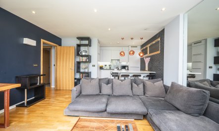 Bermondsey Blue 4