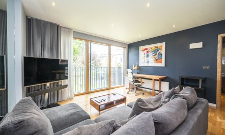 Bermondsey Blue 3