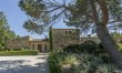 Chic Courtyard 1