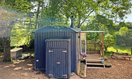 Valley View Retreat Shepherd&rsquo;s Hut 3
