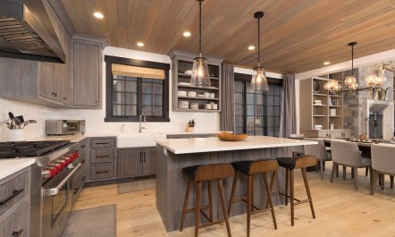Madison & Stone 8