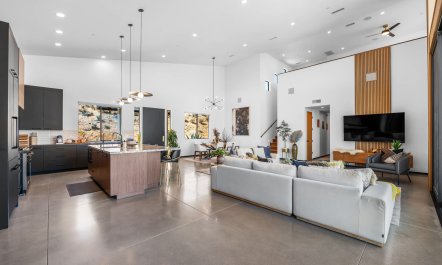 Glass & Mesa 7
