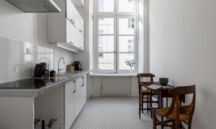 Le Fl&acirc;neur 9