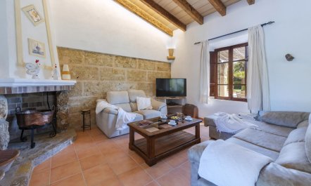 Stone & Tramuntana 1