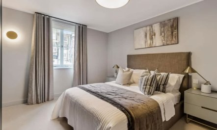 Mews & Mayfair 8