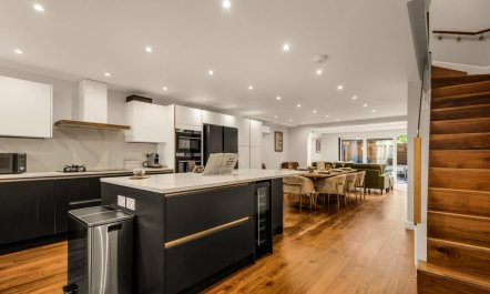 West Kensington Gem 8