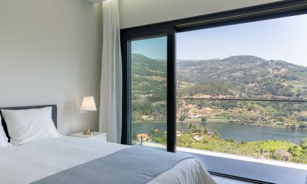 Douro Below 6