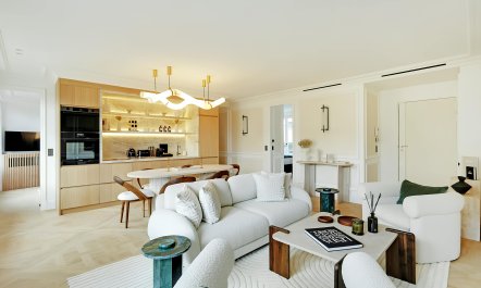 Chic & Refined 4