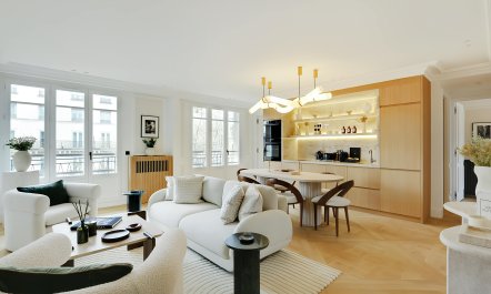 Chic & Refined 6