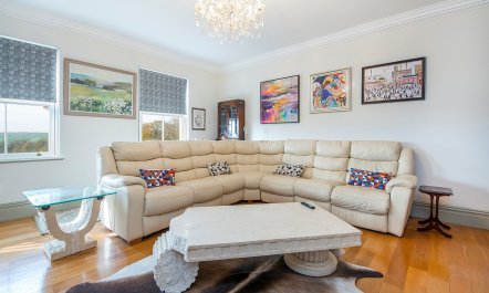 Valley Grandeur 8