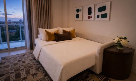 Brickell Cabana 6