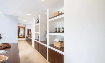 Fairways & Palms 6