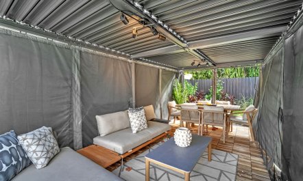Pergola and Palms 4