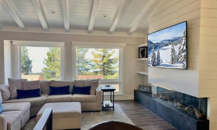 Diamond Pines 2