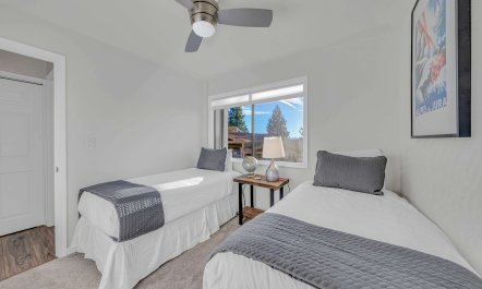 Diamond Pines 8