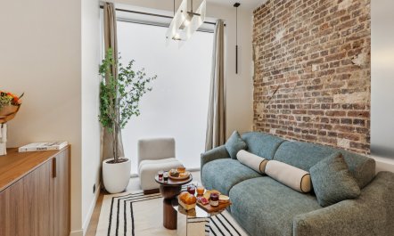 Brick & Bubbles