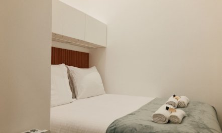 Cobbles & Walnut 9
