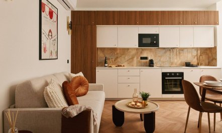 Cobbles & Walnut 3