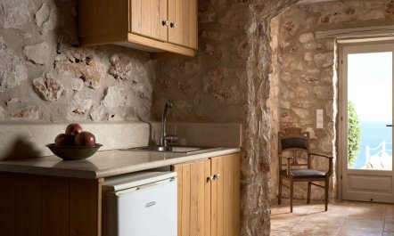 Stone & Ionian 6