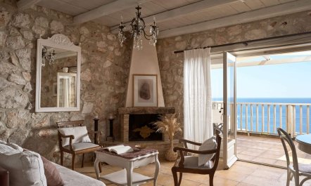 Stone & Ionian 7