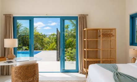 Leeward Luxe 9